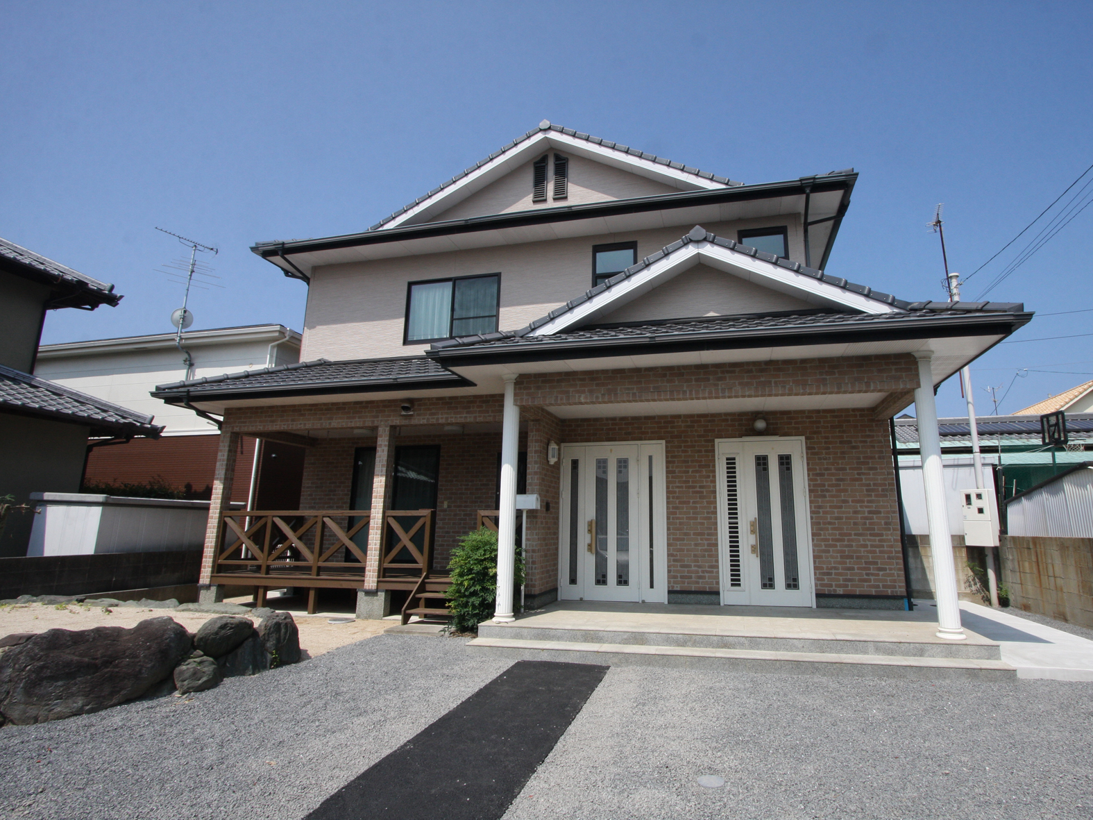 伊予郡松前町南黒田614-18、外1筆