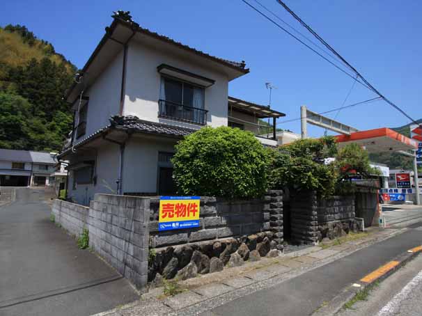 伊予市中山町中山丑284-1