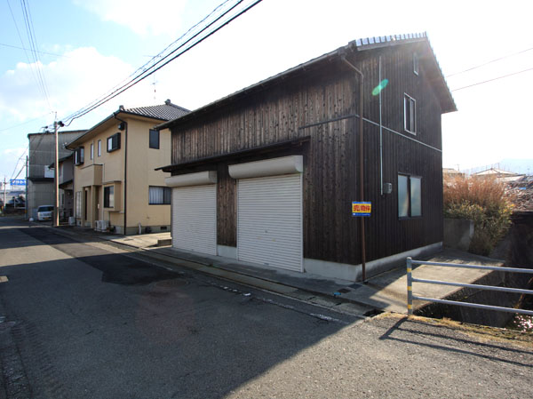 伊予市尾崎23-6
