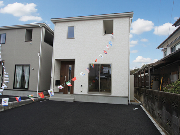 伊予市下吾川232-176 (2号棟)