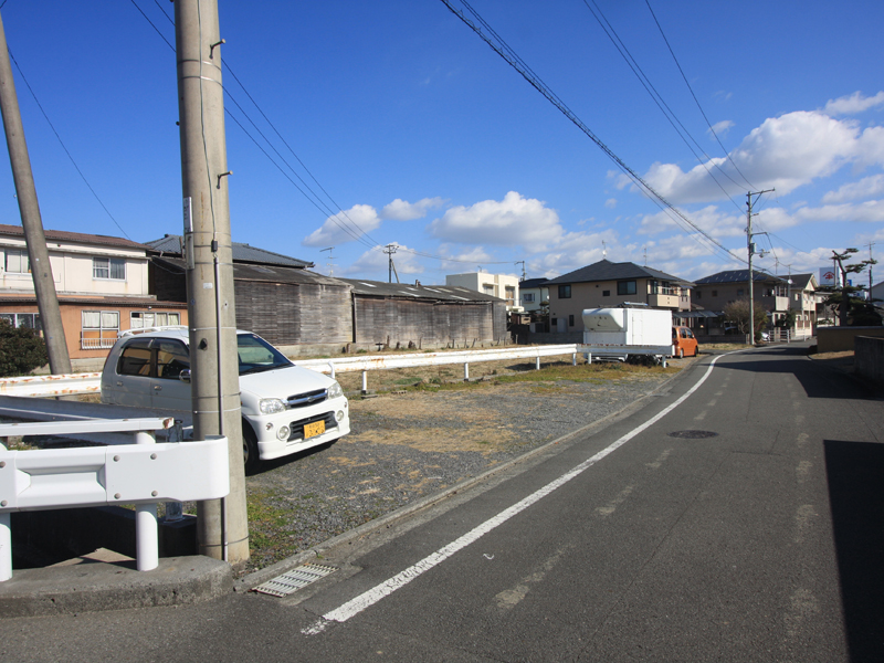 向居様駐車場