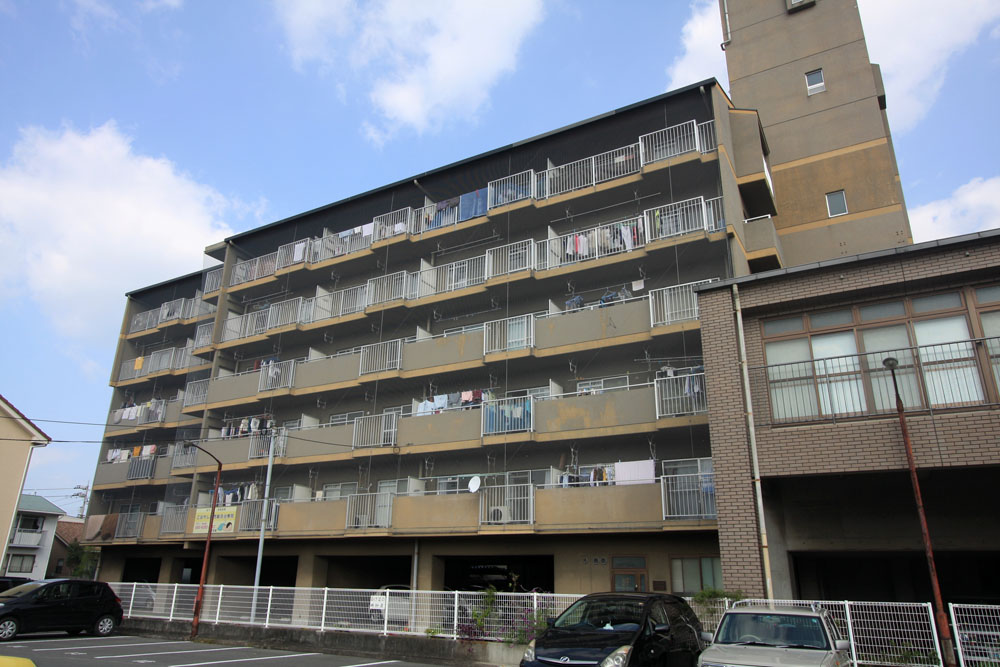 シティハイツ灘町402号室